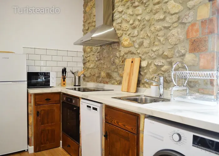 Llerandi 2b - Totalmente Reformado Y Con Balcon Al Corazon De *