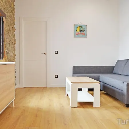 Apartamento Llerandi 2b - Totalmente Reformado Y Con Balcón Al Corazón De *