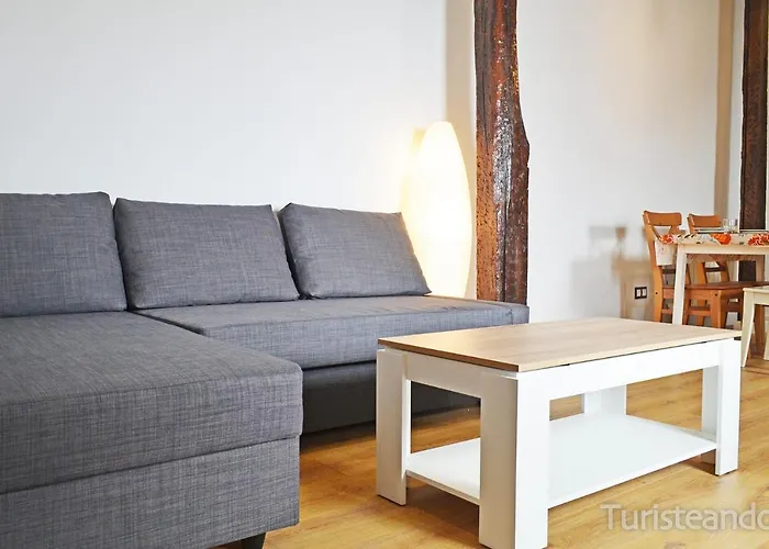 Llerandi 2b - Totalmente Reformado Y Con Balcon Al Corazon De * San Vicente De La Barquera